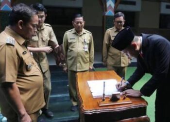 Pj Wali Kota Tangerang Lantik Dirut PT TNG