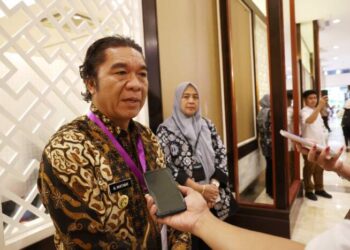 Pj Gubernur Al Muktabar Apresiasi 47 Orang Penerima Penghargaan SLKS Asal Banten