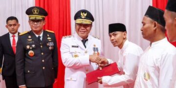 Serahkan Remisi, Pj Gubernur Banten Al Muktabar: Berubahlah Menjadi Teladan di Masyarakat