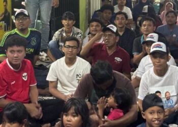 Faldo Nobar Timnas Indonesia Vs Australia Bersama Warga Karawaci