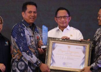 Pemkab Tangerang Terima Penghargaan Anindhita Wistara Data