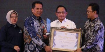 Pemkab Tangerang Terima Penghargaan Anindhita Wistara Data