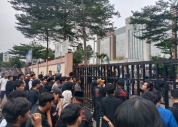 Organisasi Mahasiswa UNPAM Geruduk Polres Tangsel