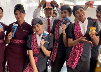 Kereta Cepat Whoosh Rayakan Ulang Tahun Pertama dengan Pembagian Es Krim Gratis
