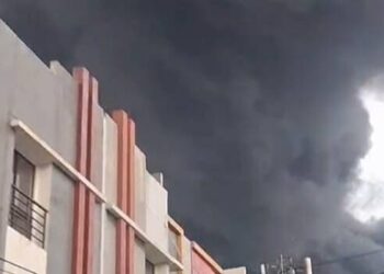 Tiga Pabrik Kimia dan Makanan di Karawaci Kota Tangerang Hangus Terbakar