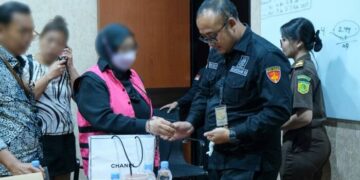 DJP Banten Serahkan Tersangka Penggelapan Pajak ke Kejari Tangsel, Modus Faktur Palsu