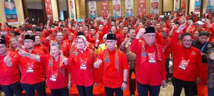 Benyamin Davnie Hadiri Rakercabsus PDIP, Serukan Persatuan dalam Pilkada Tangsel 2024