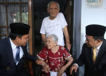 Hari Pahlawan, Pj Wali Kota Tangerang Bersama Ketua DPRD Kunjungi Rumah Veteran