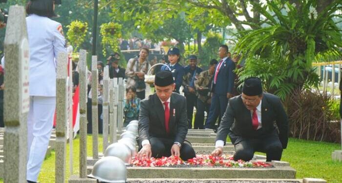 Menteri ATR/BPN Ikuti Upacara Hari Pahlawan, Sematkan Semangat Kepahlawanan