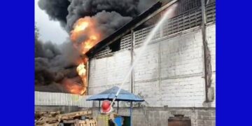 Kebakaran Hebat Landa Pabrik Kimia di Cikupa, Tangerang