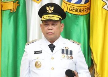 Pj Gubernur Banten Tandatangani Upah Minimum Kabupaten/Kota di Banten Tahun 2025, Segini Besarannya!