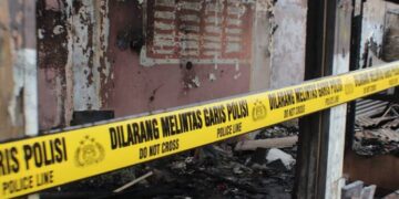 Kebakaran Hanguskan Dua Ruko di Bukit Serua, Ciputat