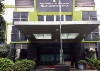 DLH Kota Tangerang Segel Perusahaan Pengelola Limbah B3 di Cibodas