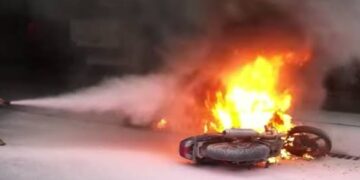 Motor Tiba-tiba Terbakar di Ciputat Timur, Pemiliknya Panik