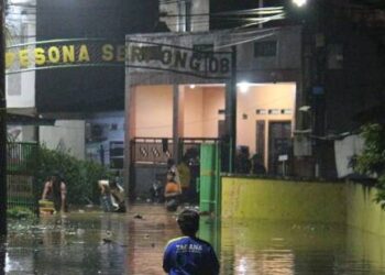 Banjir Rendam Perumahan Pesona Kademangan Tangsel