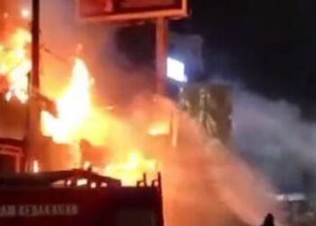 Rumah Makan Terbakar di Serpong Utara, Anak 8 Tahun Tewas Terjebak Kobaran Api
