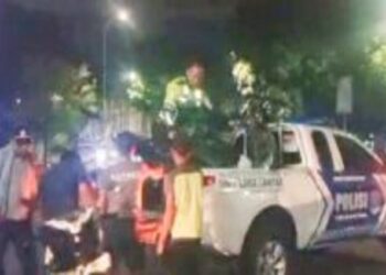 BREAKING NEWS: Kecelakaan Maut di Depan Perumahan Batan Indah, Satu Orang Kritis