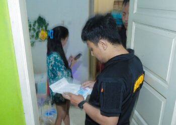 BREAKING NEWS: Satpol PP Tangsel Gerebek Belasan Pasangan Muda Mudi Ngamar di Rumah Kos