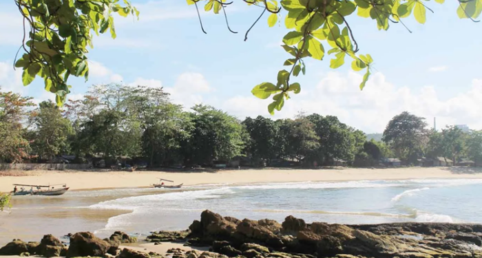 Pantai Pulo Manuk