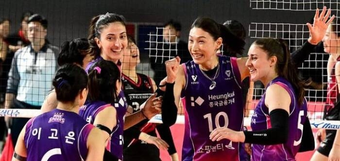 Pink Spiders Juara Reguler V-League 2024/2025