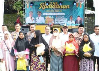 Bazar Ramadhan di Setu, Antrian Mengular Sejak Pagi