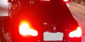 Sedan BMW Tabrak Motor di Tangerang