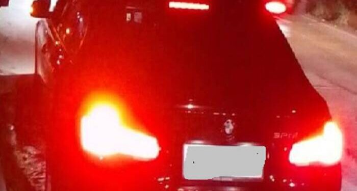 Sedan BMW Tabrak Motor di Tangerang