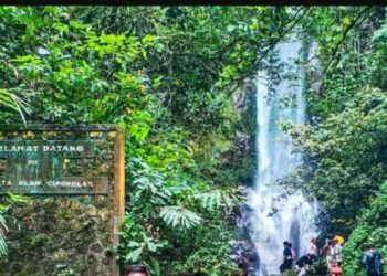 Curug Ciporolak, Surga Tersembunyi di Lebak, Banten