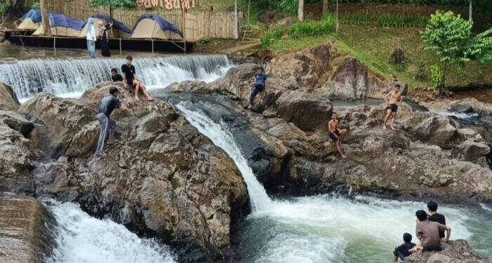 Kabupaten Pandeglang Punya Pesona Tersembunyi Curug Leuwi Bumi