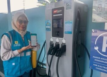 Estuning Rahayu, Srikandi PLN UID Banten Rela Tak Mudik Demi Terangi Arus Balik Lebaran