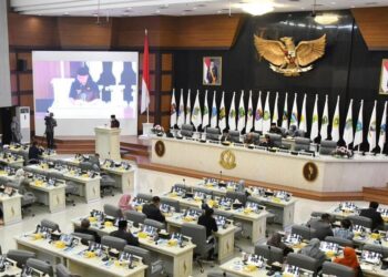 Detik-detik Anggota Fraksi PDIP Walk Out Tuntut Klarifikasi KDM