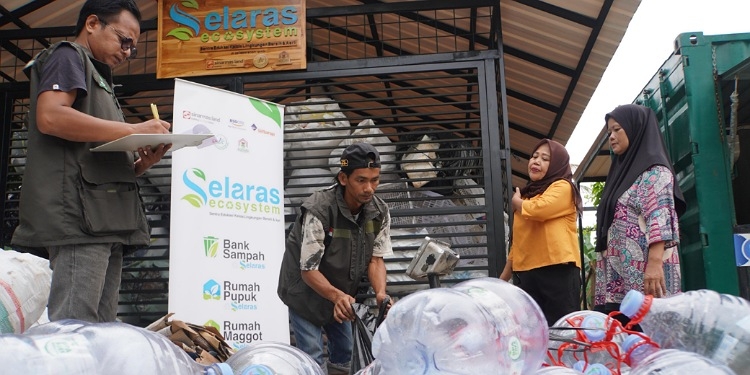 Sinar Mas Land Berdayakan Masyarakat Lewat Program Pengelolaan Sampah Berkelanjutan SELARAS Ecosystem