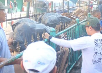 Wakil Wali Kota Tangsel Kecewa Temukan Warga Buang Sampah Sembarangan Saat Pembersihan Pasar Ciputat