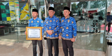 Pemkot Tangsel Berikan Penghargaan Kepada Kelurahan Berprestasi di Hari Kebangkitan Nasional