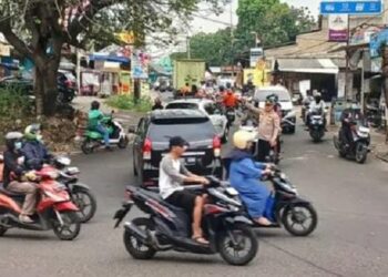 Polisi Amankan Empat Juru Parkir Liar di Pertigaan Serua Ciputat Timur