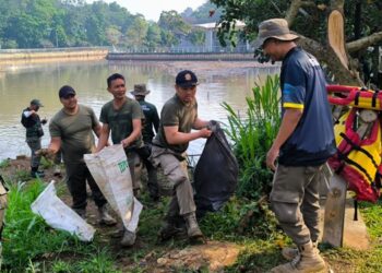 DLH Tangsel Gelar Aksi Bersih-bersih di Taman Kota 2 Jaletreng Dalam Rangka Peringati Hari Lingkungan Hidup Sedunia