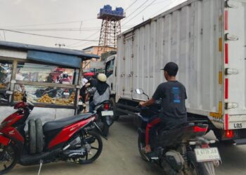 Kemacetan di Kawasan Pasar Serpong Dikeluhkan Warga, Mendesak Penataan Ulang