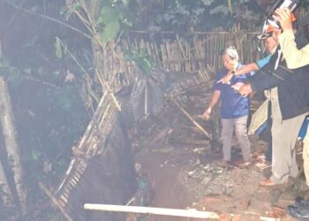 Longsor di Kampung Koceak Tangsel Nyaris Gerus Rumah Warga