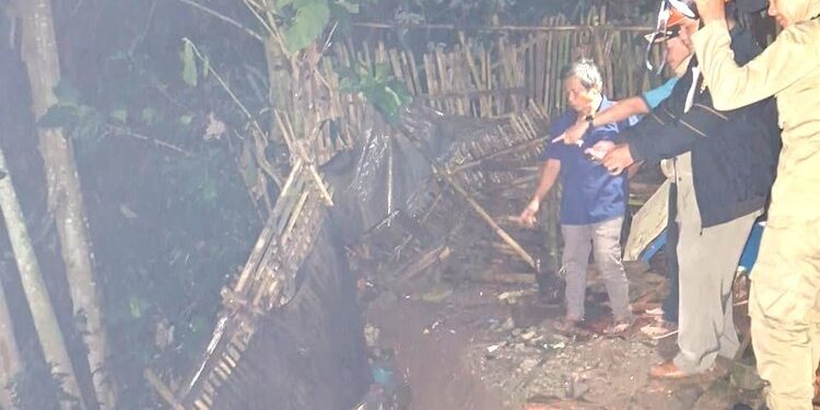 Longsor di Kampung Koceak Tangsel Nyaris Gerus Rumah Warga