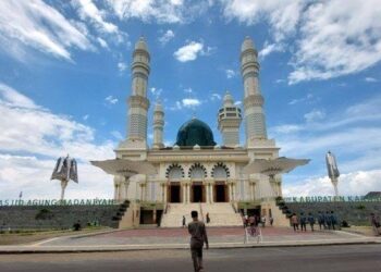 Masjid Agung Madaniyah