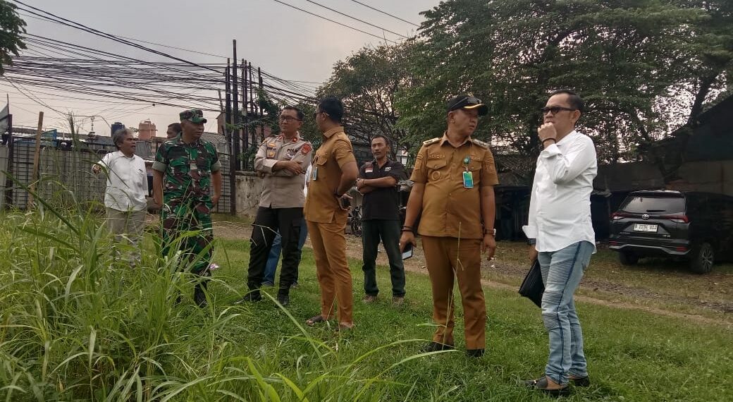Lahan Bekas Pabrik Tekstil PT Sandratex di Ciputat Timur Terbengkalai
