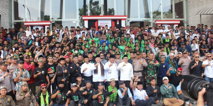 Gedung DPRD Tangsel Dapat Pengamanan Berlapis, Komunitas Ojol Hingga Ormas Gelar Deklarasi Damai Jaga Aset Rakyat