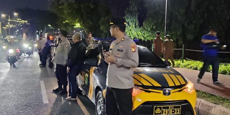 Polsek Pinang Tangerang Gelar Patroli Skala Besar, Libatkan Tiga Pilar Demi Jaga Kondusivitas Wilayah