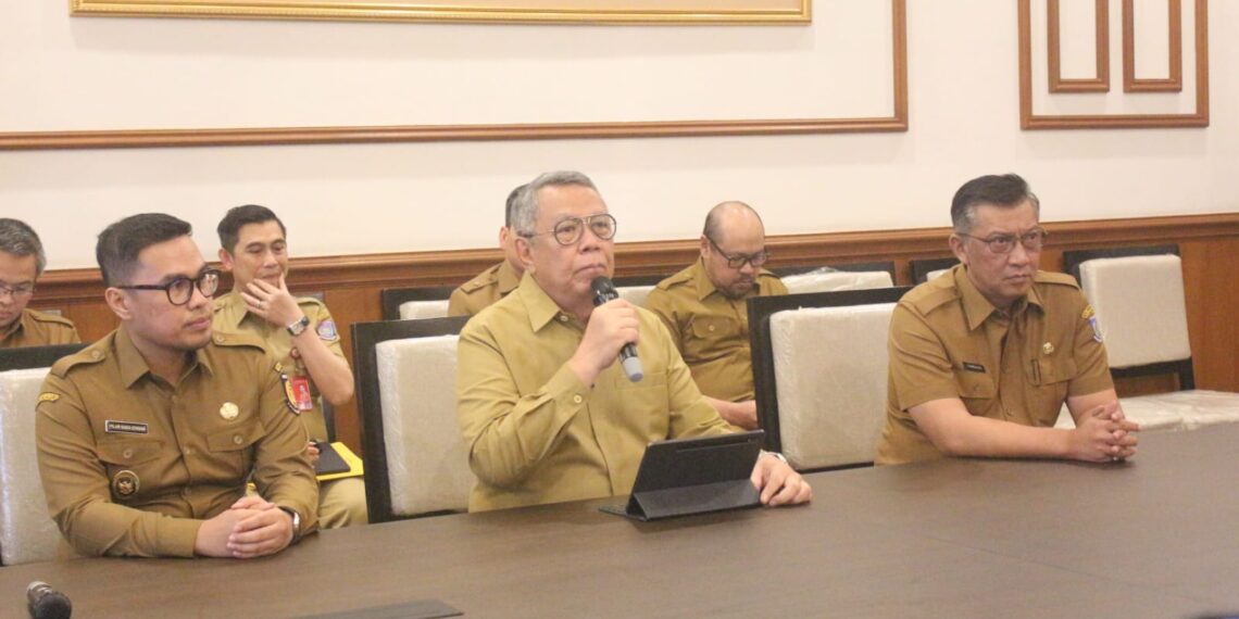 Wali Kota Tangsel Kumpulkan Kabinetnya di Depan Awak Media, Beri Penjelasan Terkait Penggunaan Anggaran Publik