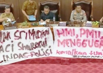 DPRD Kabupaten Tangerang Didesak Transparan Soal Tunjangan, Mahasiswa Duduki Gedung Dewan