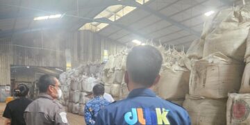 DLHK Kabupaten Tangerang Periksa PT SLI Terkait Dugaan Pencemaran Udara dari Limbah B3