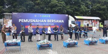 Bea Cukai Banten & Kejaksaan Musnahkan Puluhan Juta Batang Rokok Ilegal Senilai Rp 53,76 Miliar