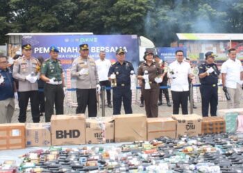 Bea Cukai Banten Musnahkan Miras Ilegal dan Rokok Senilai Puluhan Miliar Rupiah dengan Teknologi Green Customs