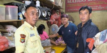 VIRAL: Polisi Kejar Pelaku Pencurian Kalung Anak di Plaza Ciputat, Rekaman CCTV Jadi Bukti Kunci
