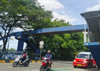 Kondisi Kritis JPO Dekat SMPN 5 Kota Tangerang Membahayakan Keselamatan Pelajar